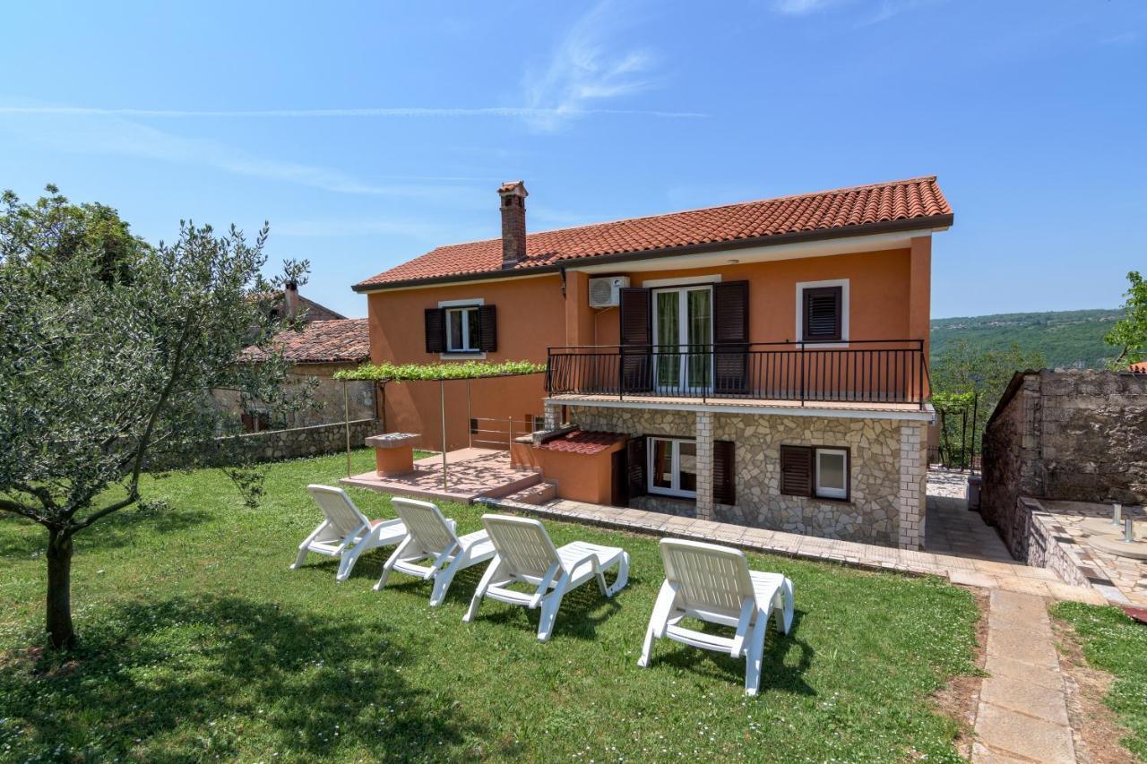 Semesterbostad Family Friendly House With A Parking Space Sveti Martin, Istria - Sredisnja Istra - 7849